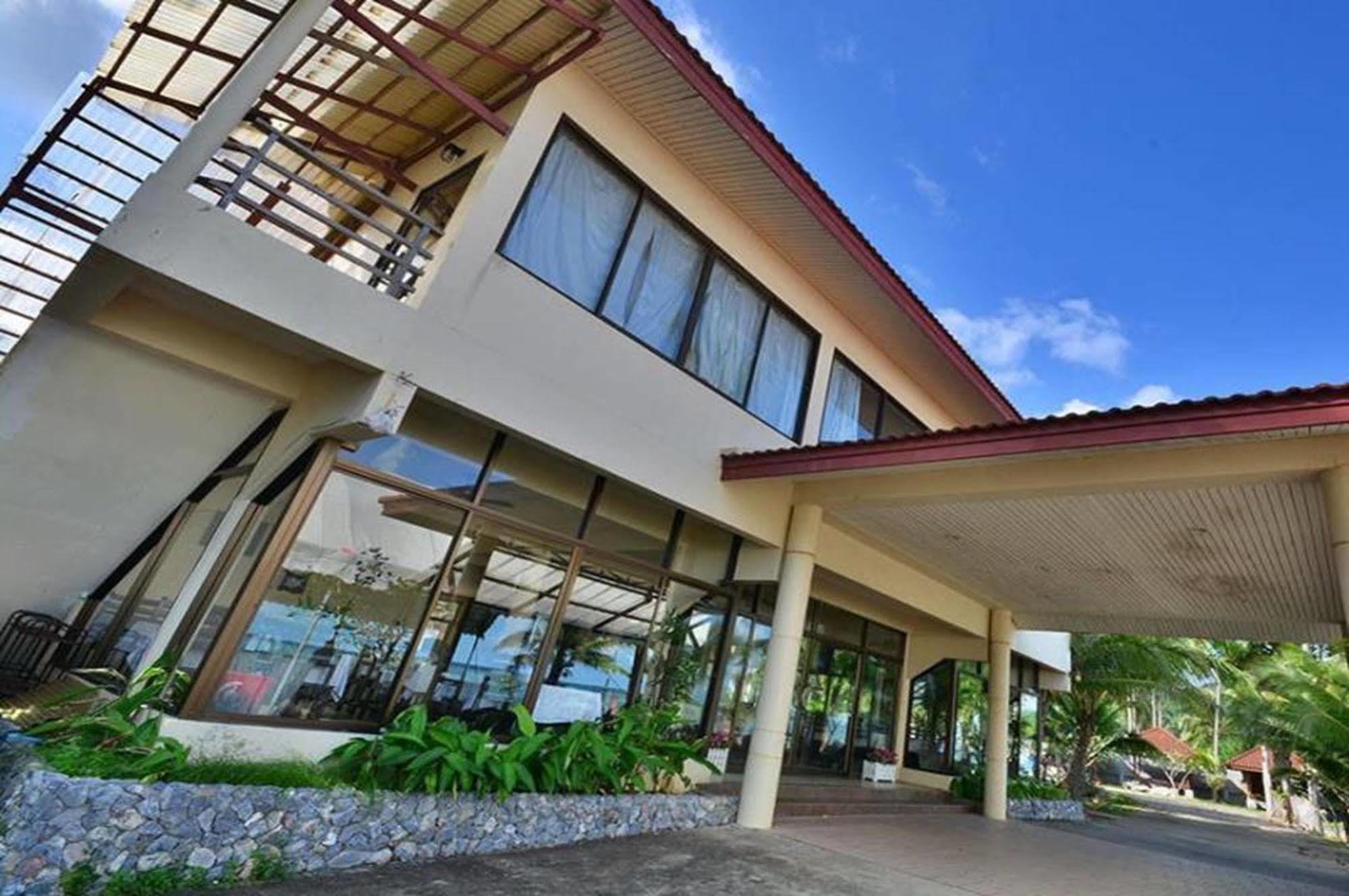 Alongkot Beach Resort Khanom Exteriör bild