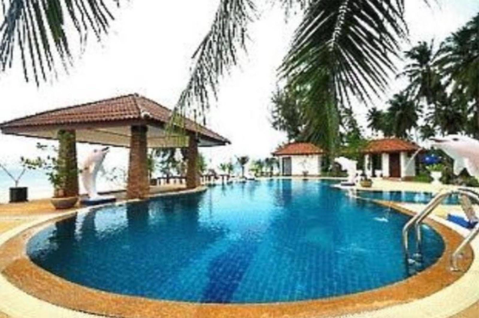 Alongkot Beach Resort Khanom Exteriör bild